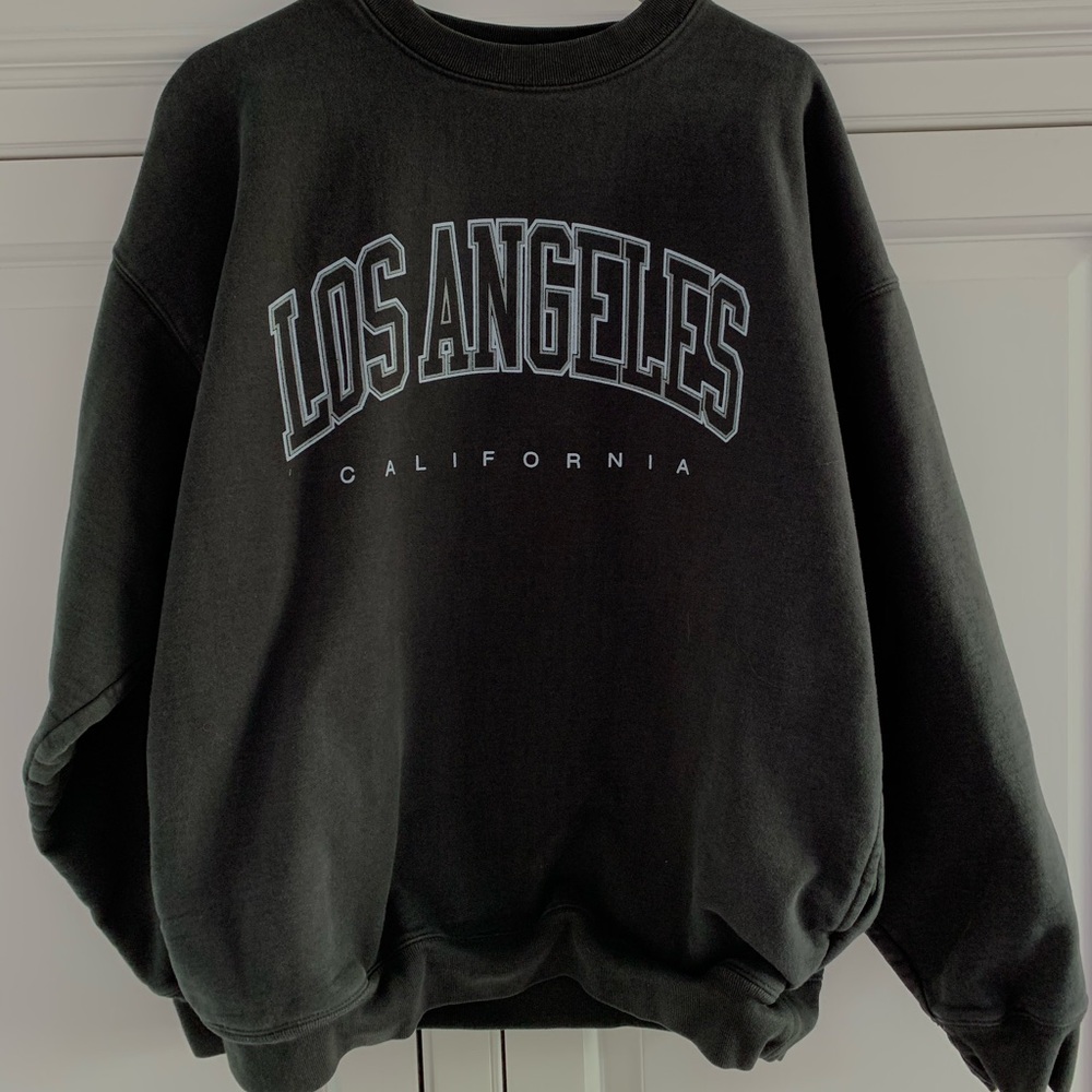 Brandy Melville Los Angeles sweatshirt
